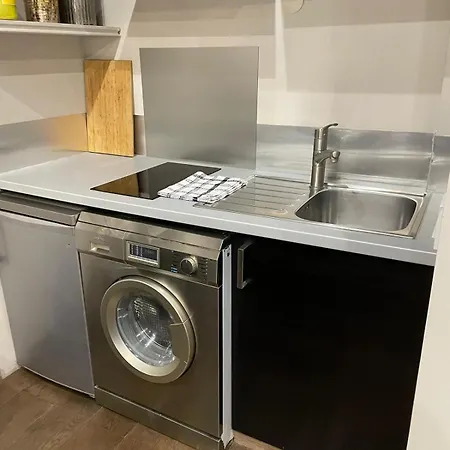 La Du Louvre Apartment
