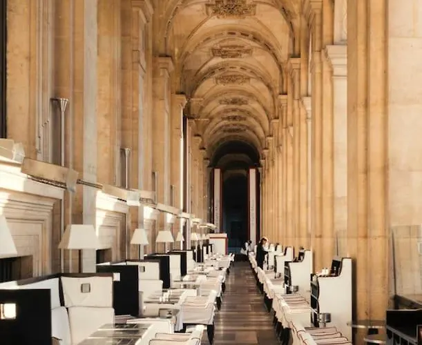 La Du Louvre Apartman